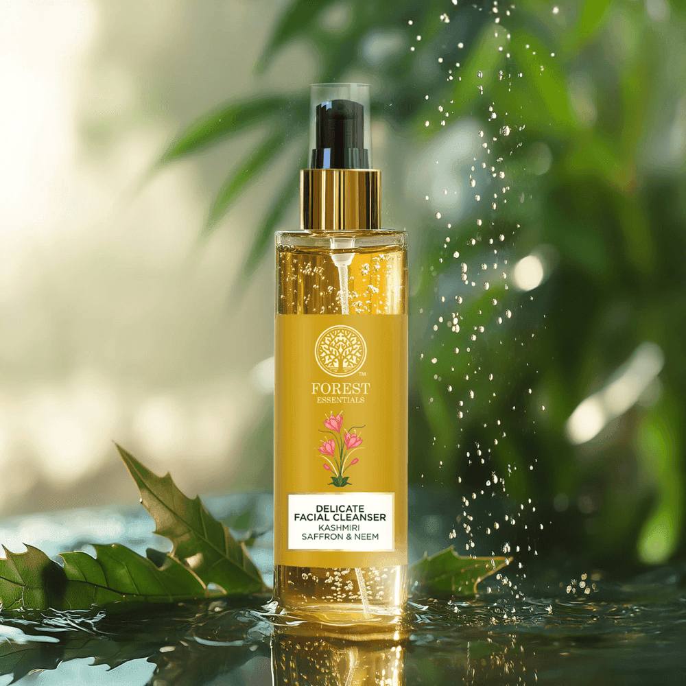 Forest Essentials Delicate Face Cleanser (Kashmiri Saffron & Neem)