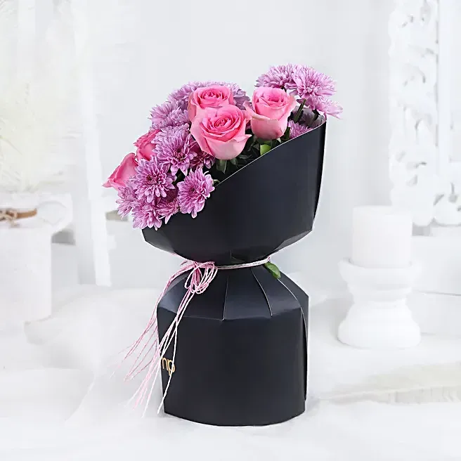 FNP Rose and Daisy Ensemble image 3