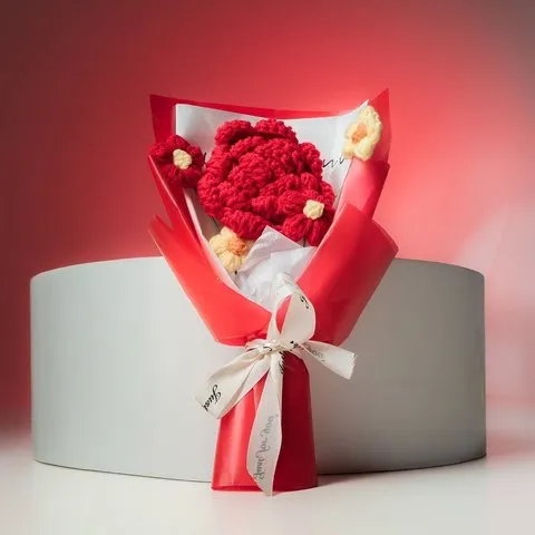 Rooted Red Rose with Daisies Crochet Flower Bouquet image 8